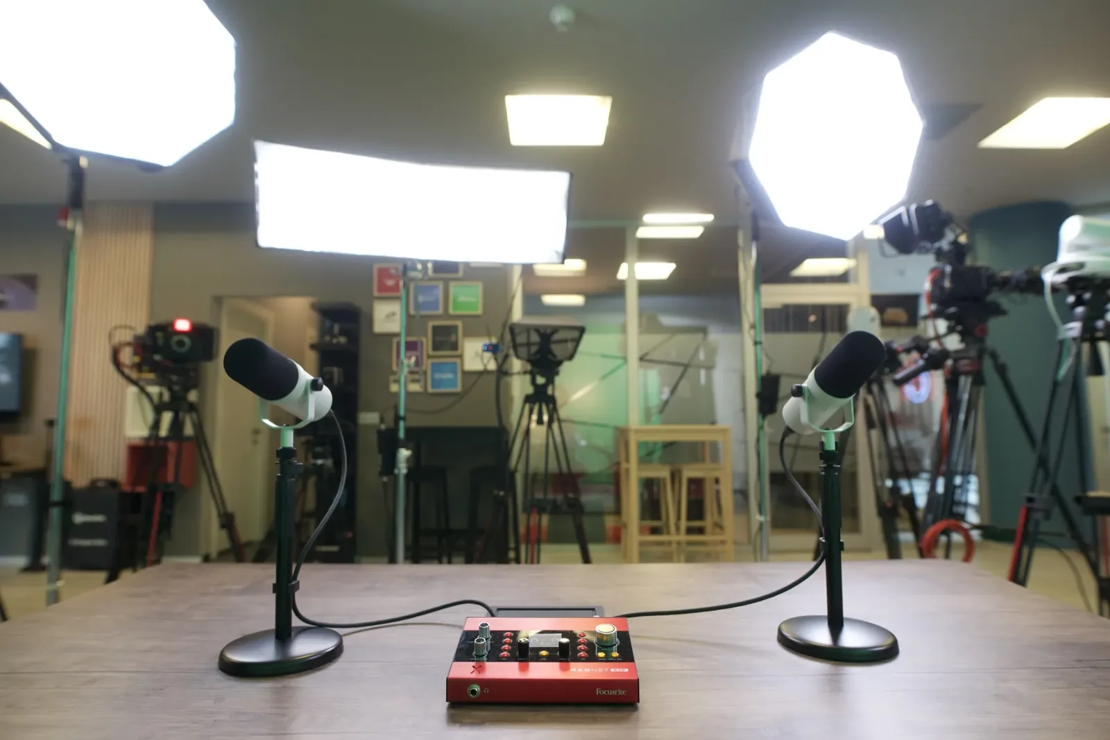 Profesyonel ses ve podcast kurulumu