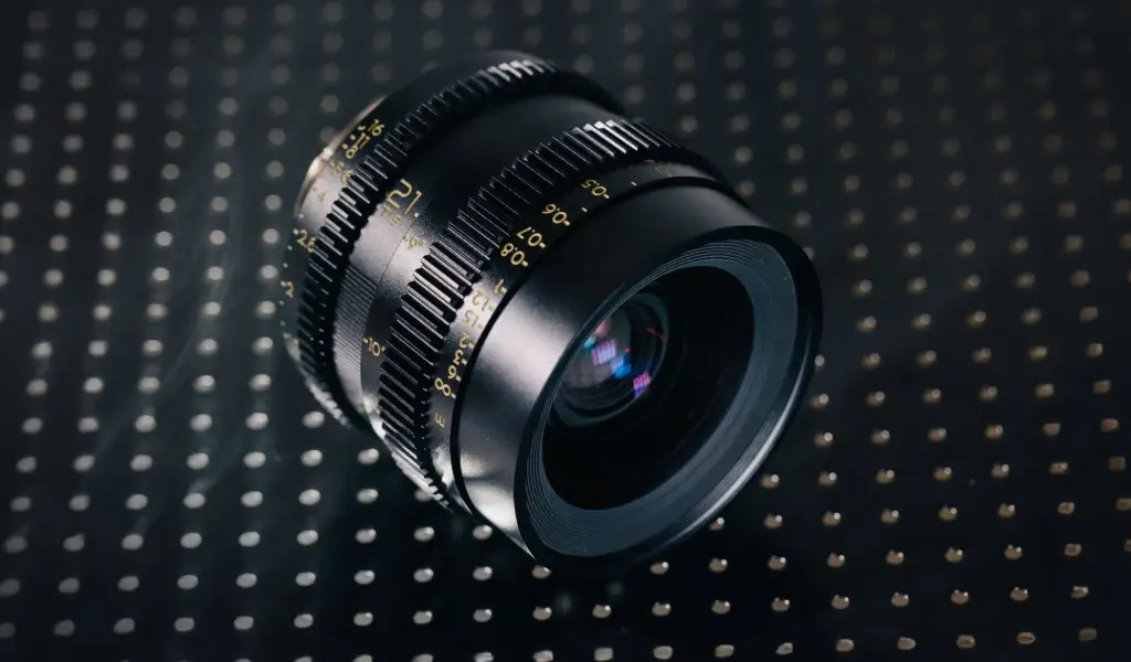 Thypoch Simera-C lens